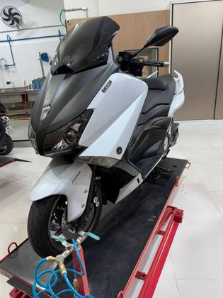 YAMAHA TMAX 